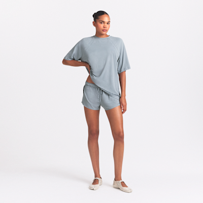 Reviews: NikeSKIMS Airy Women's Oversized T-Shirt. Nike.com